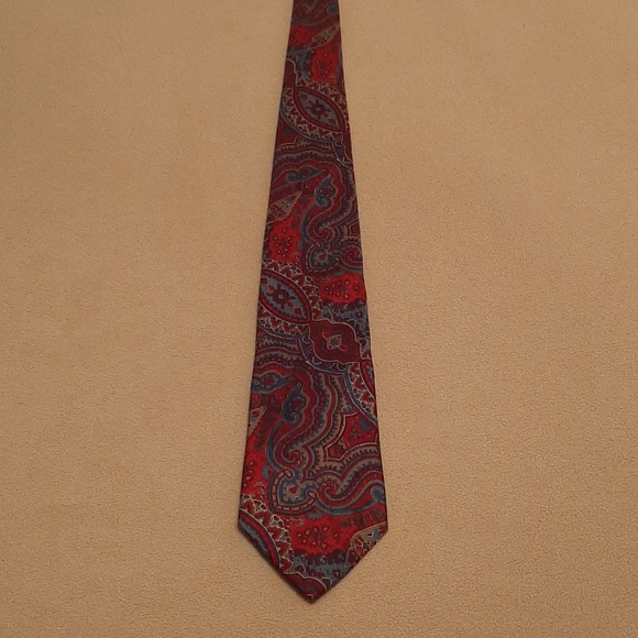 Neck Tie - Picture 3 of 4